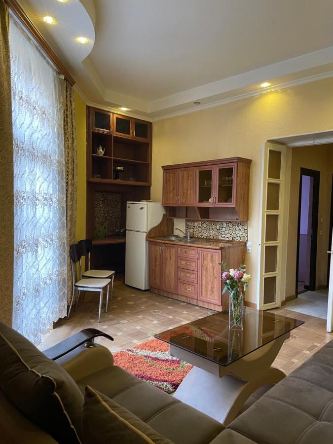 Cozy Apartment On Republic Square Jerevan Eksteriør bilde