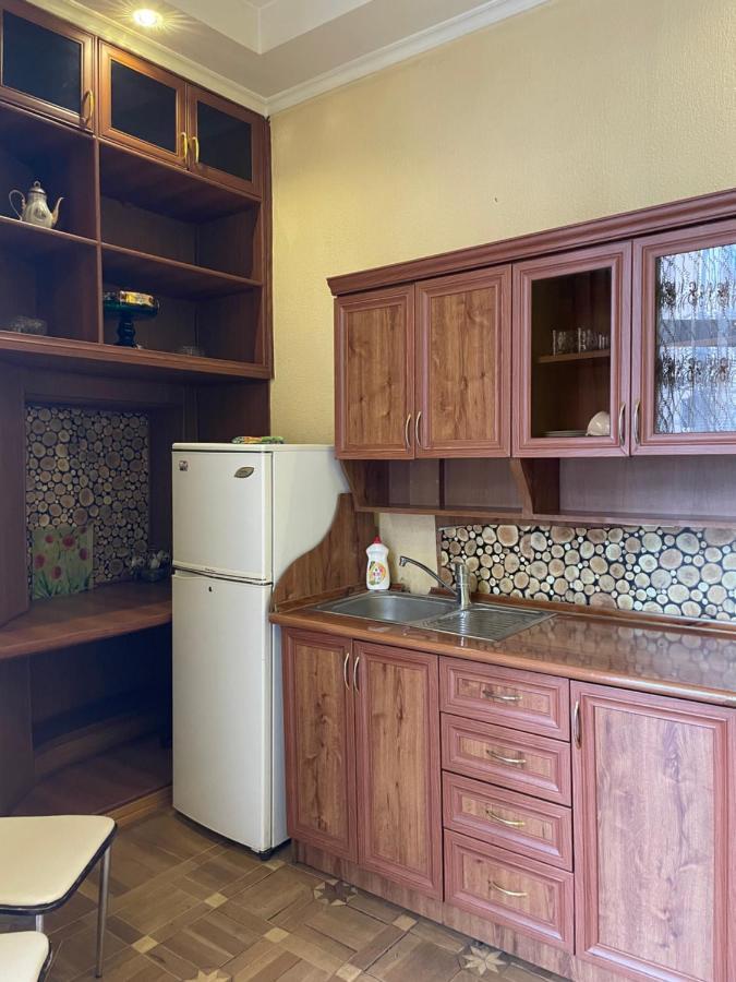 Cozy Apartment On Republic Square Jerevan Eksteriør bilde